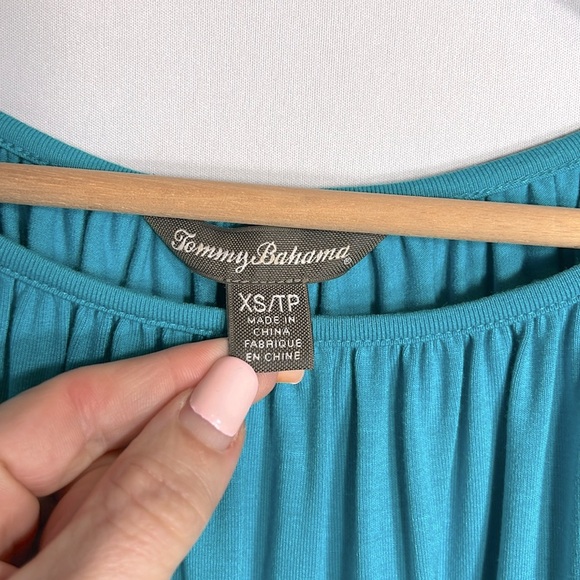 Tommy Bahama Boat Neck Cold Shoulder Blouse size XS/P - Picture 2 of 8